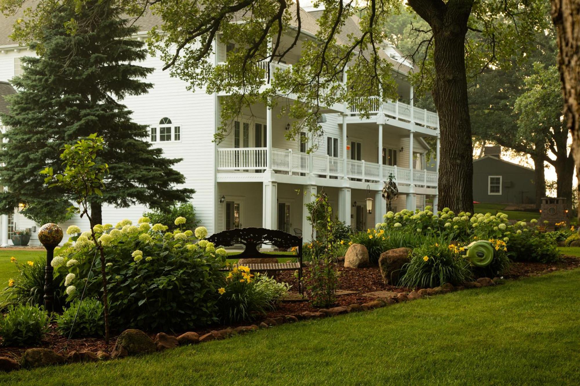 The Oakwood Inn Okoboji Luaran gambar