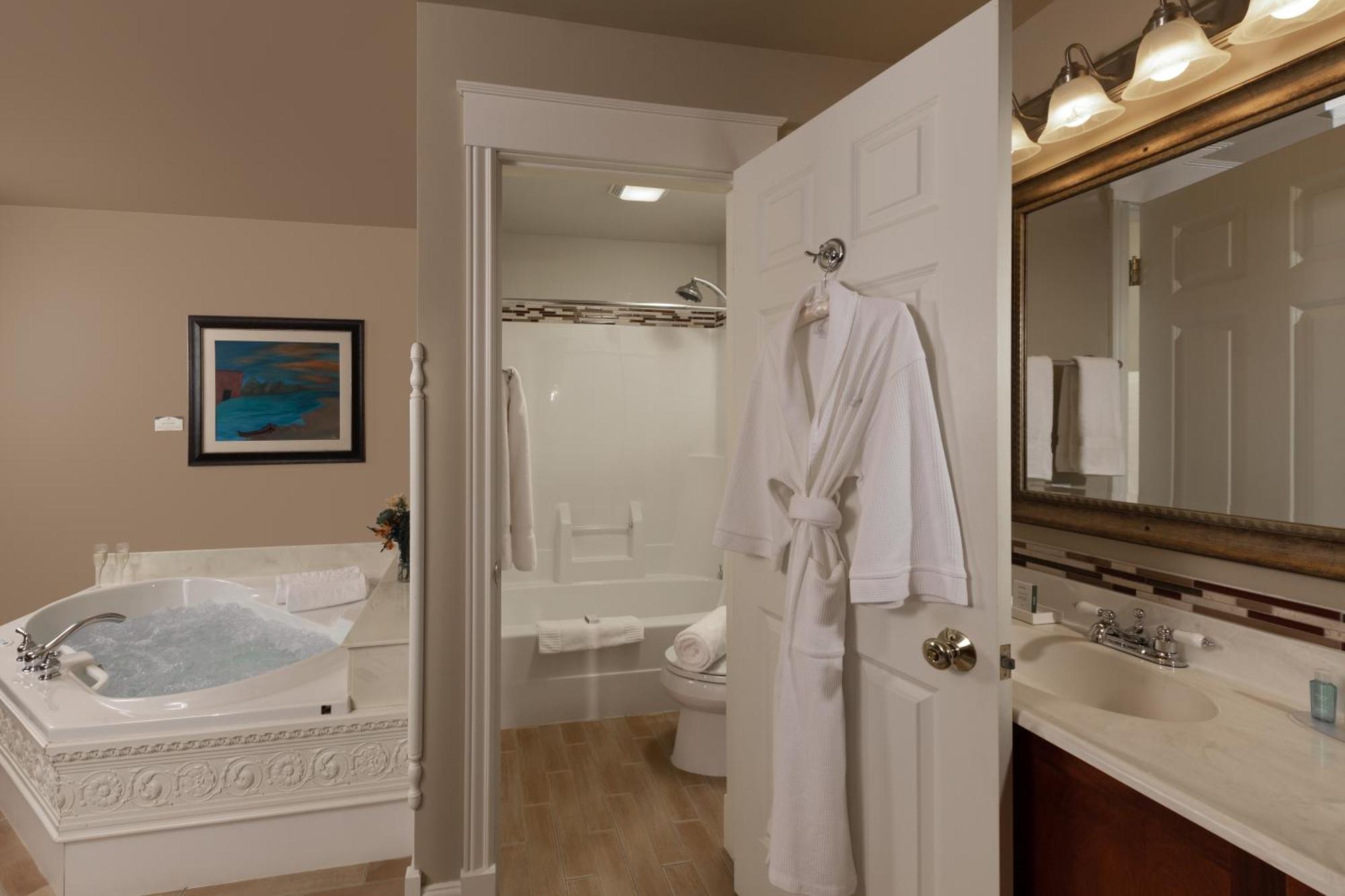 The Oakwood Inn Okoboji Luaran gambar